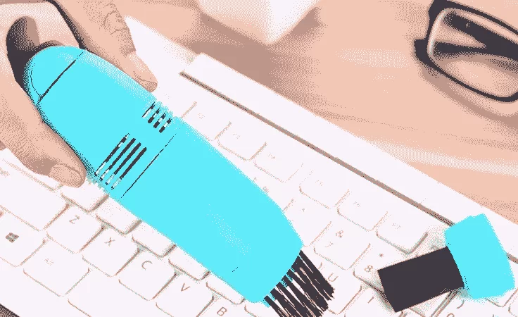 Alat Untuk Membersihkan Keyboard Laptop