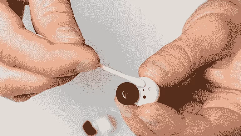 Alat Untuk Membersihkan Keyboard Laptop