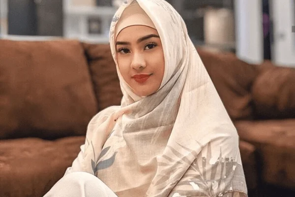 Daftar Artis Pemersatu Bangsa Paling Populer