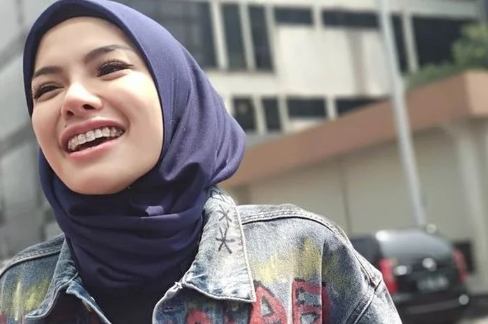 Daftar Artis Pemersatu Bangsa Paling Populer